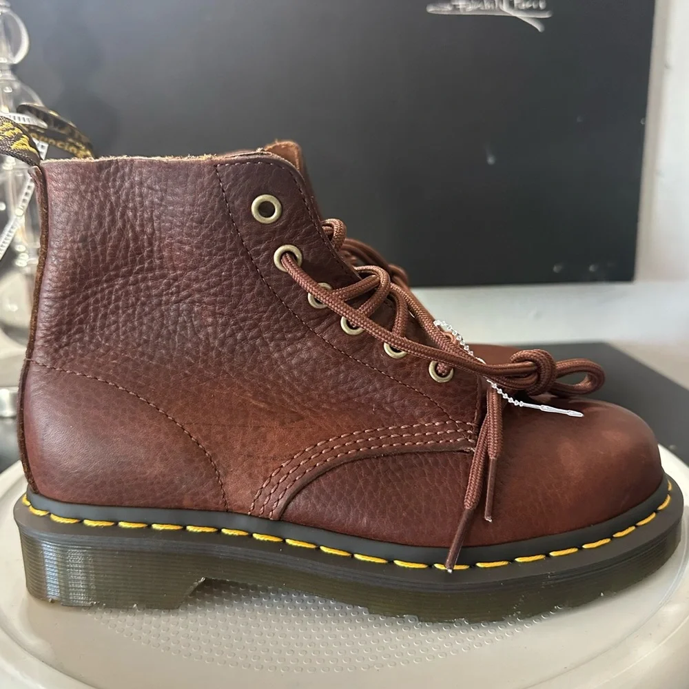 🆕Dr. Martens 101 Unbound Leather Ankle Boots